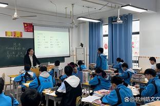 记者：大多数高管都认为 马尔卡宁会继续留在爵士