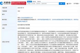 表现如何？马宁半场合集：果断判罚点球，出示2黄